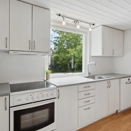 2 Bedroom Gorgeous In